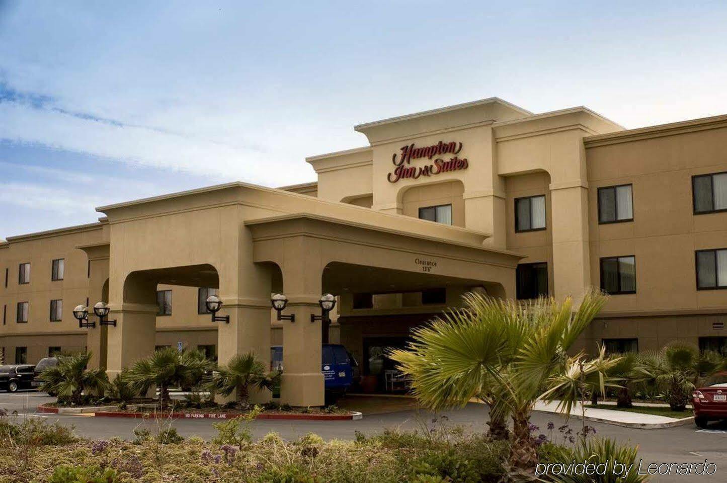 Hampton Inn & Suites Oakland Airport-Alameda Exterior photo